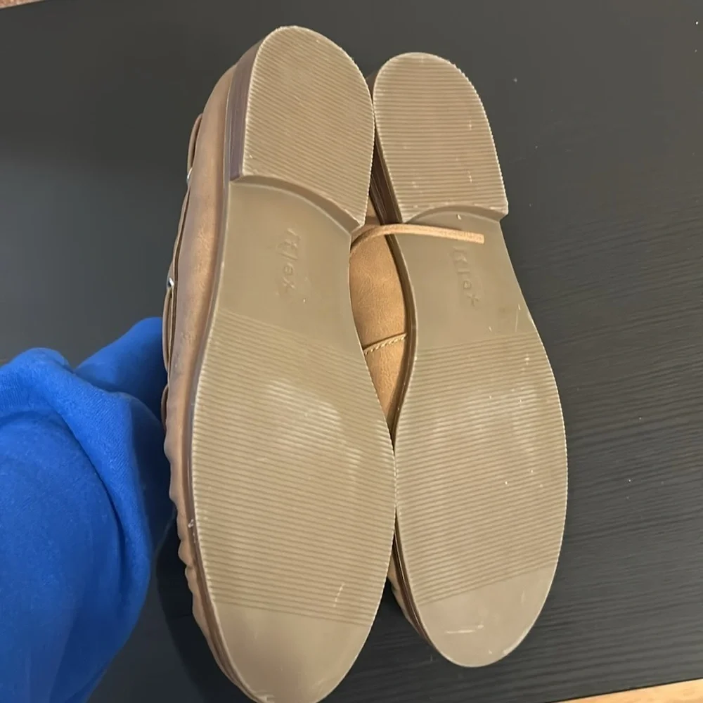 Tommy Bahama Women's Nahara Leather Moccasin Boat Flat Loafers in Brown Size 8